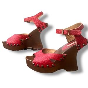 Marni Red Pebbled Leather Studded Wood Platform Wedge Sandals IT 37 US 7